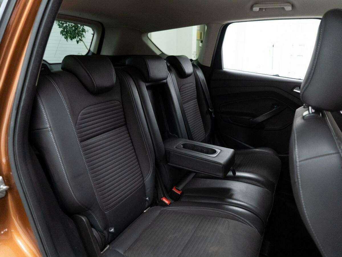 Б/У Форд Куга 2017 года. Фото: #7