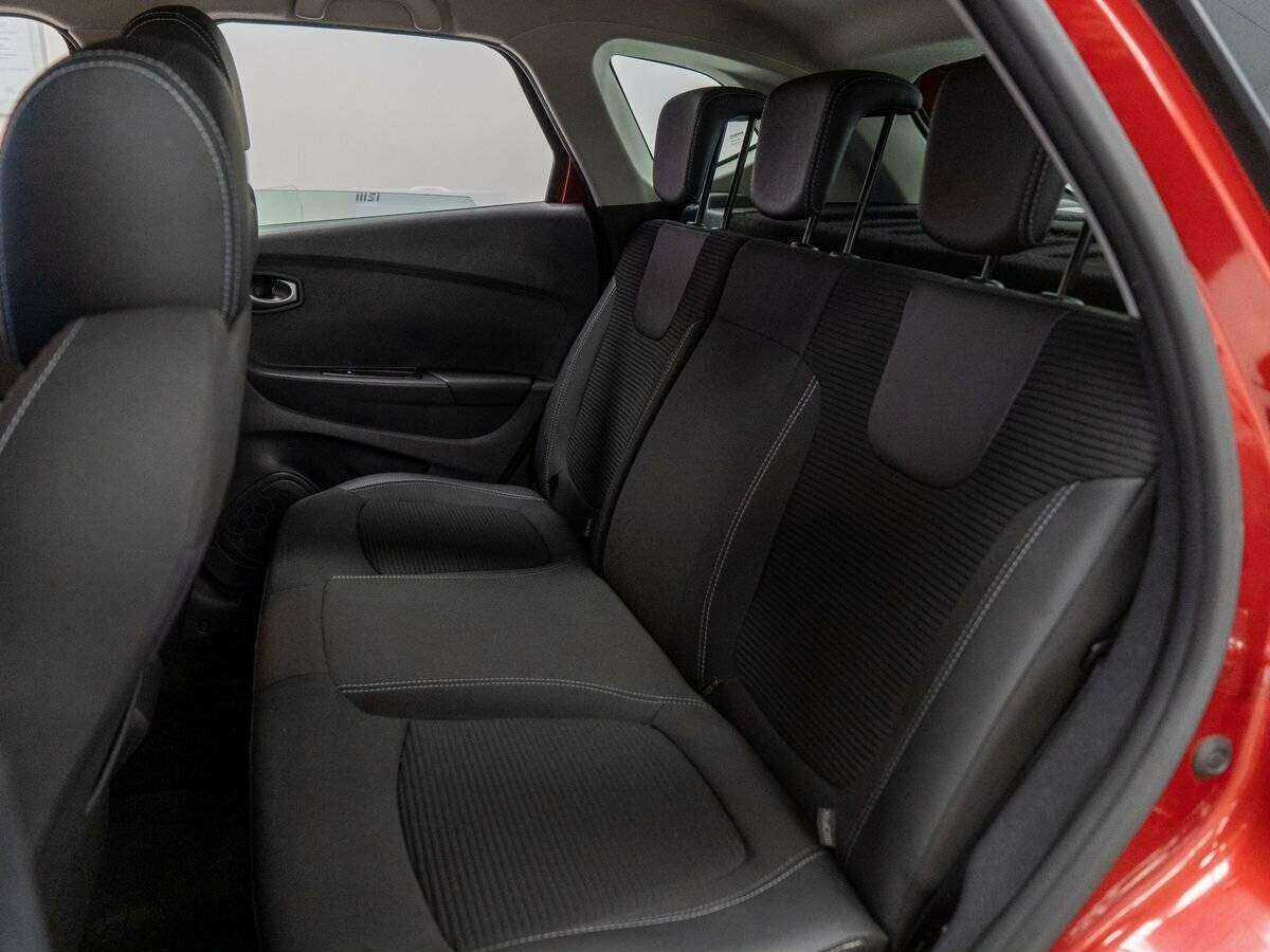 Б/У Рено Каптюр 2021 года. Фото: #6