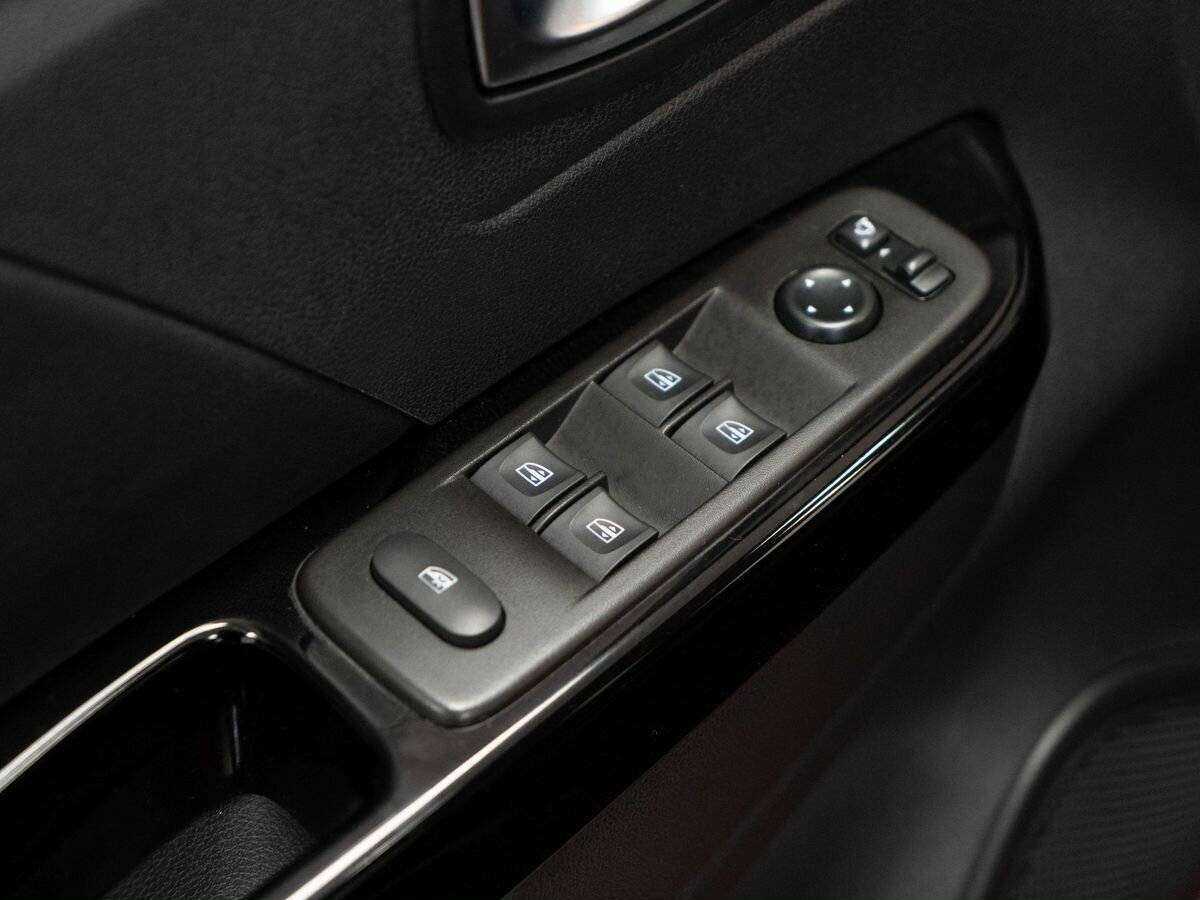 Б/У Рено Каптюр 2021 года. Фото: #11