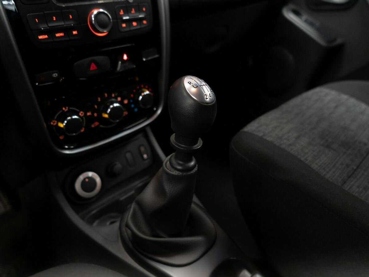 Б/У Рено Дастер 2013 года. Фото: #12