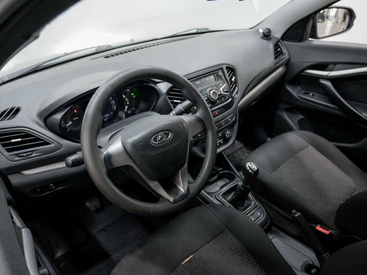 Б/У Лада (ВАЗ) Веста 2015 года. Фото: #12