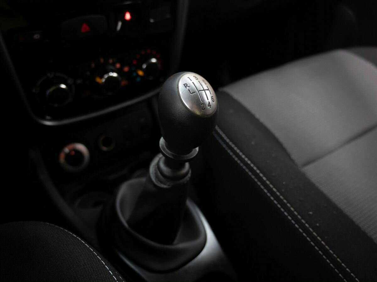 Б/У Рено Дастер 2013 года. Фото: #17