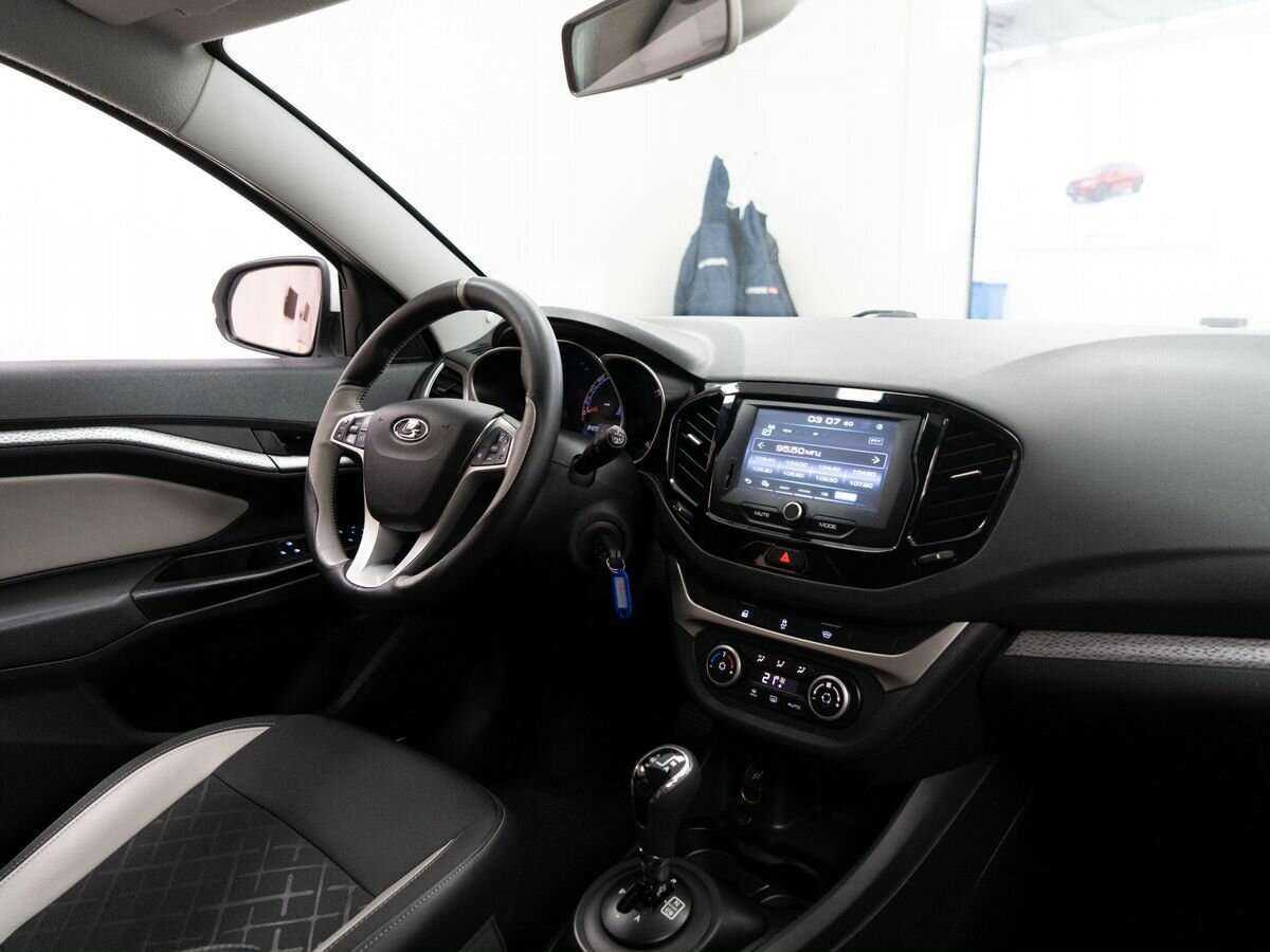 Б/У Лада (ВАЗ) Веста 2018 года. Фото: #15