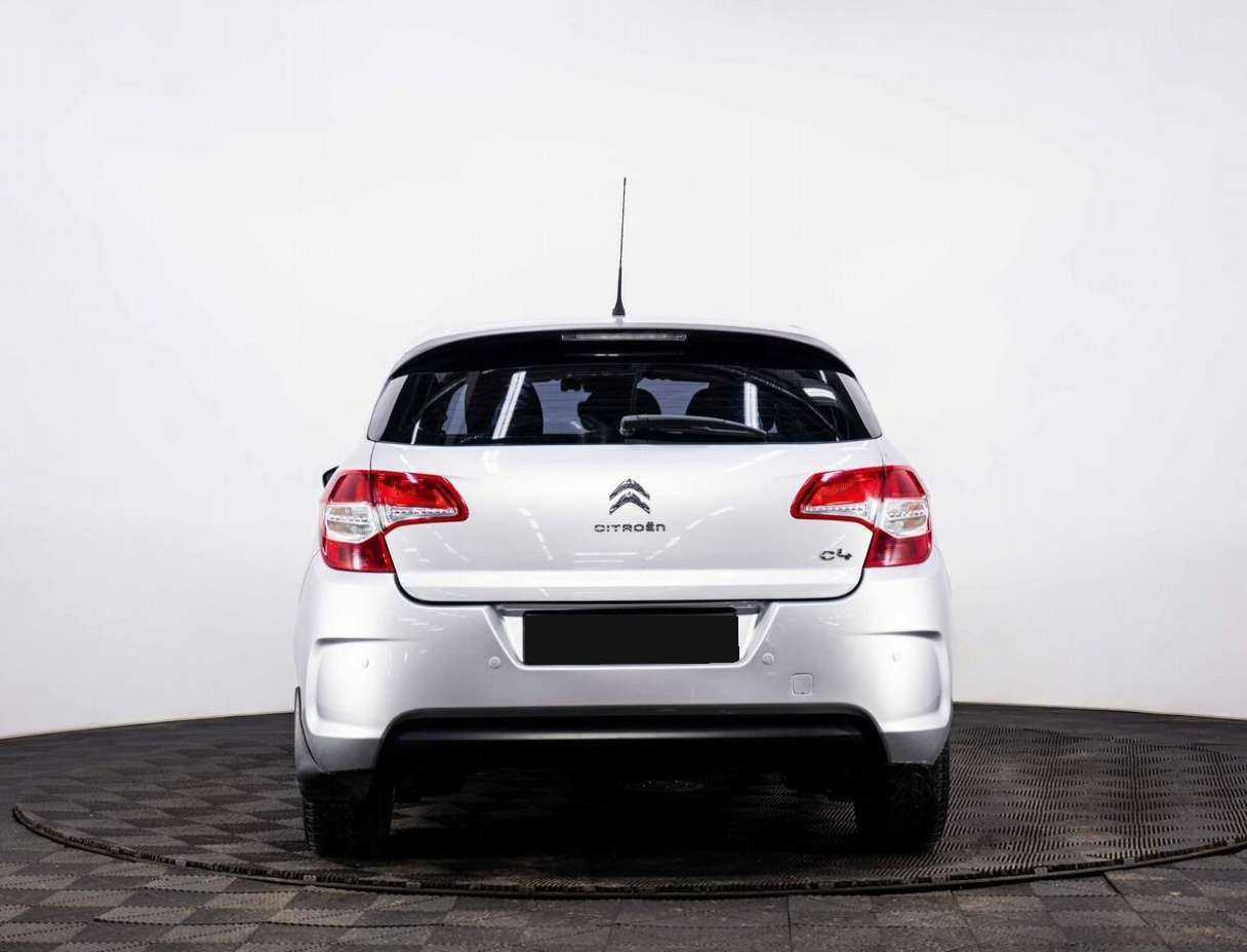 Б/У Ситроен Ц4 2012 года. Фото: #4