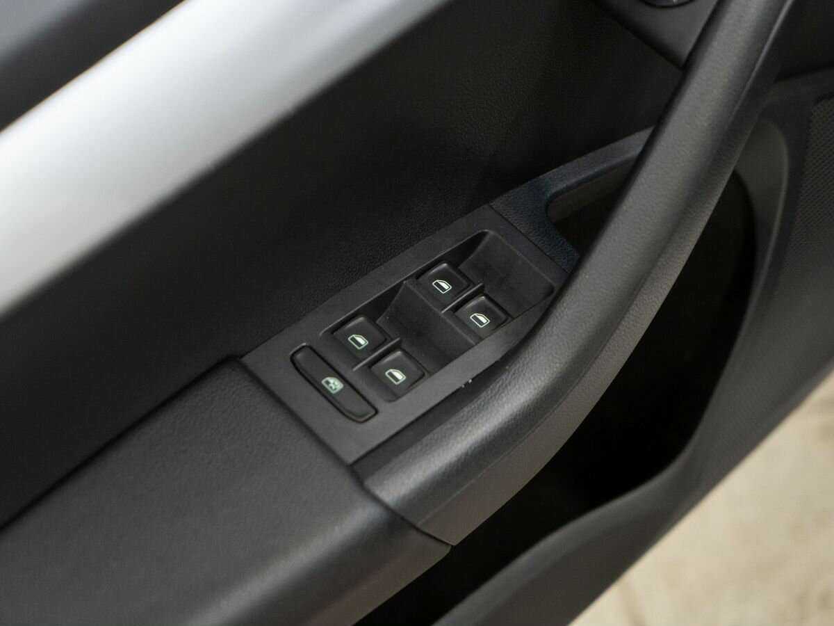 Б/У Шкода Октавия 2014 года. Фото: #12