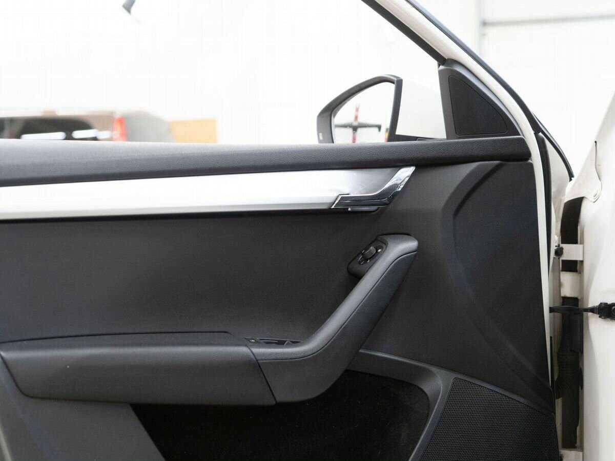 Б/У Шкода Октавия 2014 года. Фото: #13