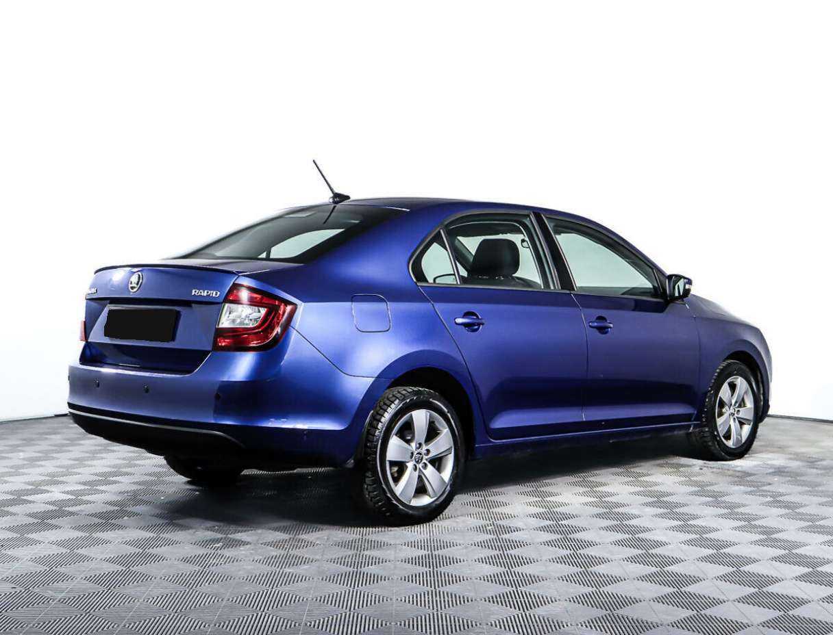 Б/У Шкода Рапид 2017 года. Фото: #4