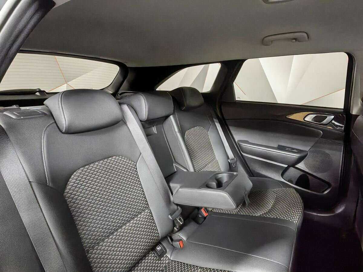 Б/У Киа Сид 2022 года. Фото: #12