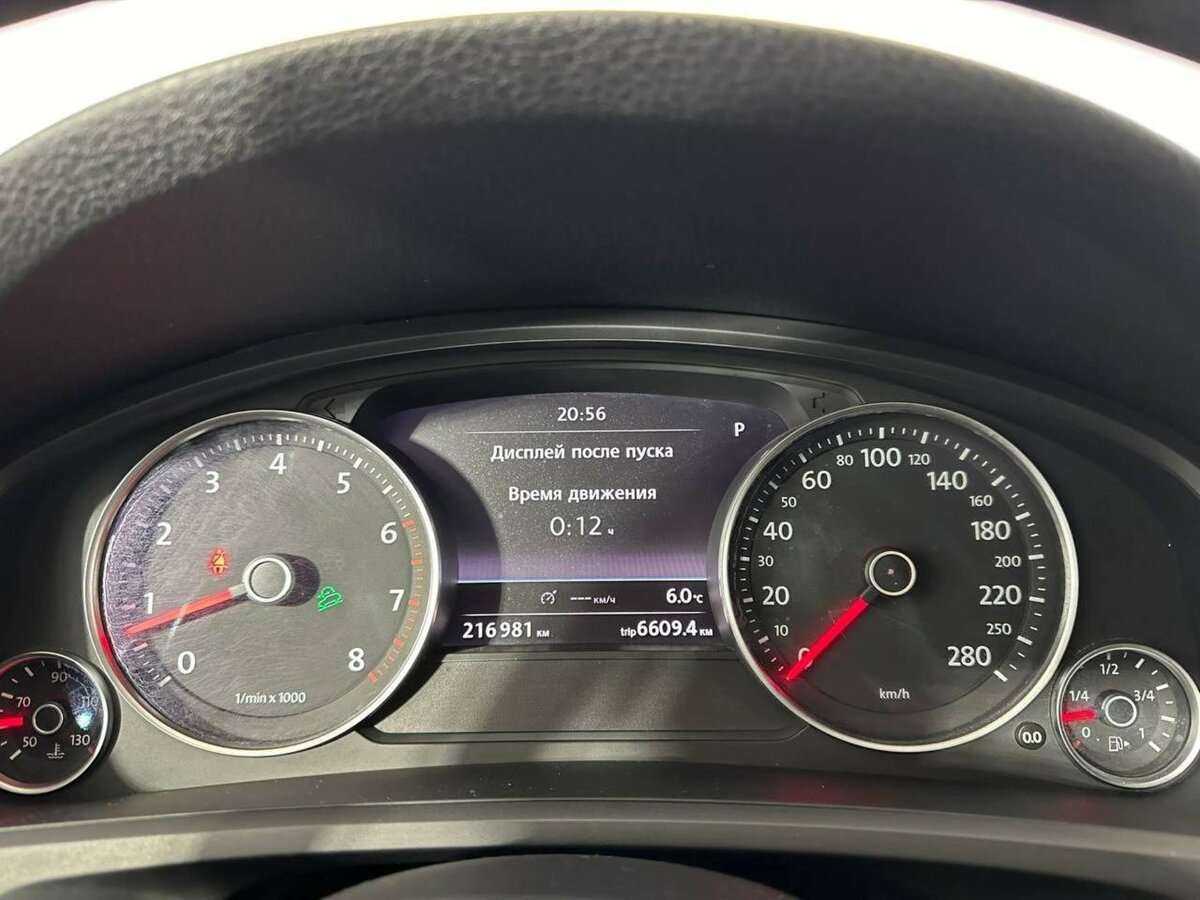 Б/У Фольксваген Туарег 2012 года. Фото: #10