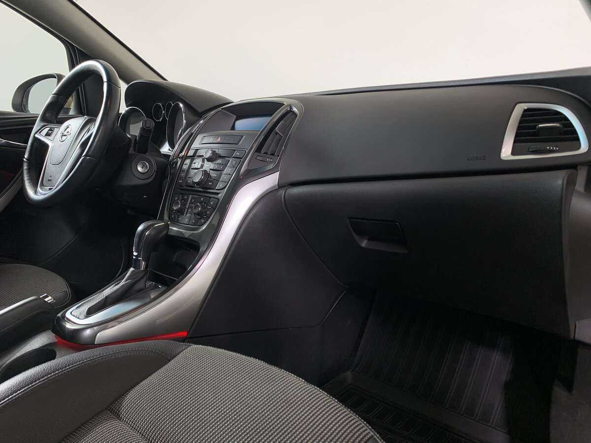 Б/У Опель Астра 2012 года. Фото: #10