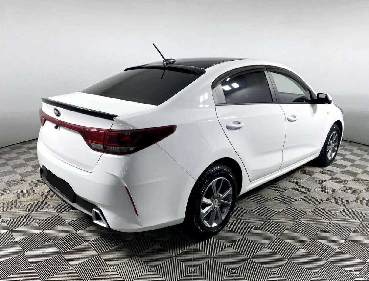 Б/У Киа Рио 2021 года. Фото: #3