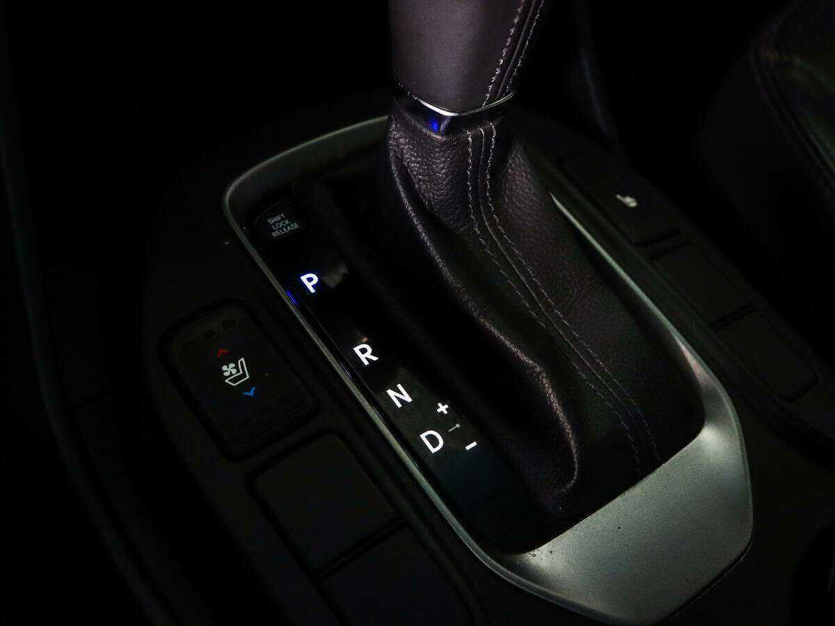 Б/У Хендай Санта Фе 2013 года. Фото: #18