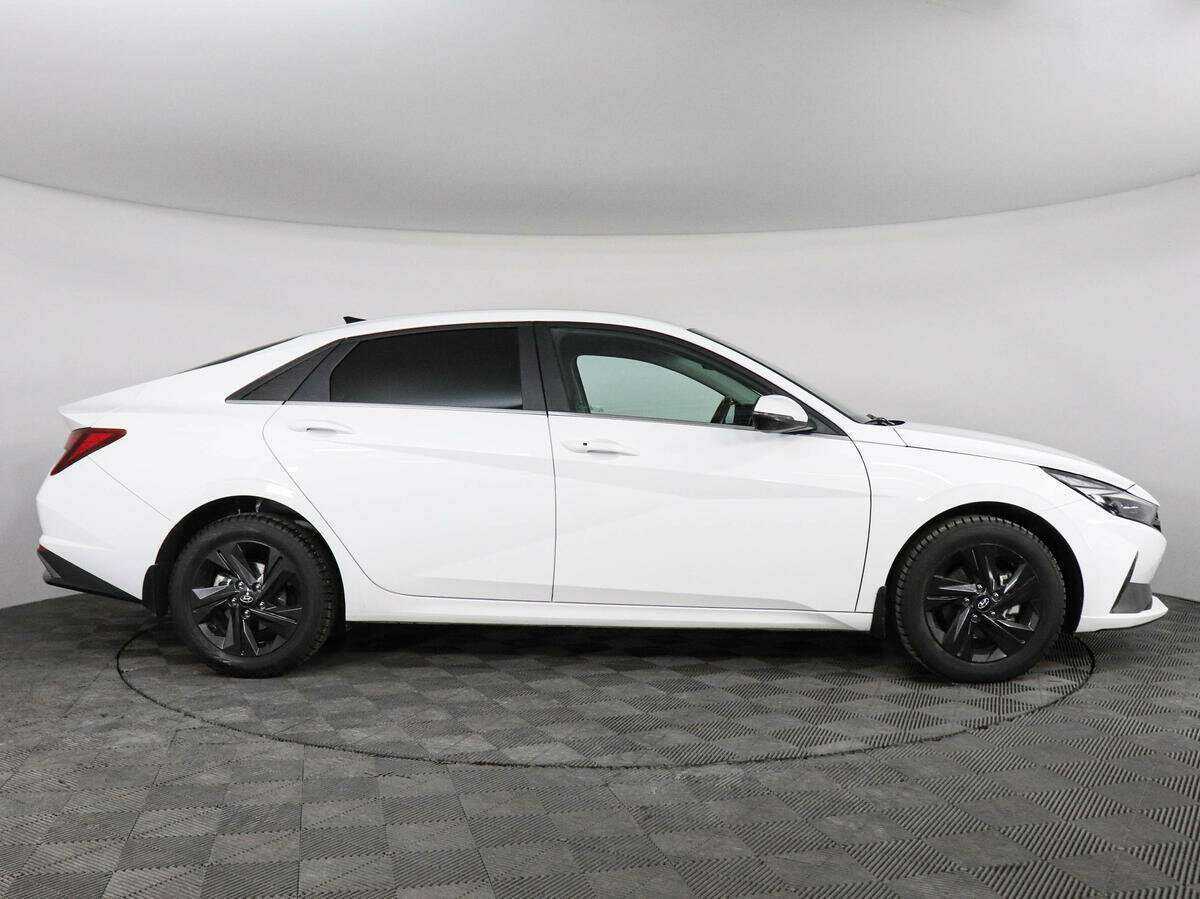 Б/У Хендай Елантра 2021 года. Фото: #3