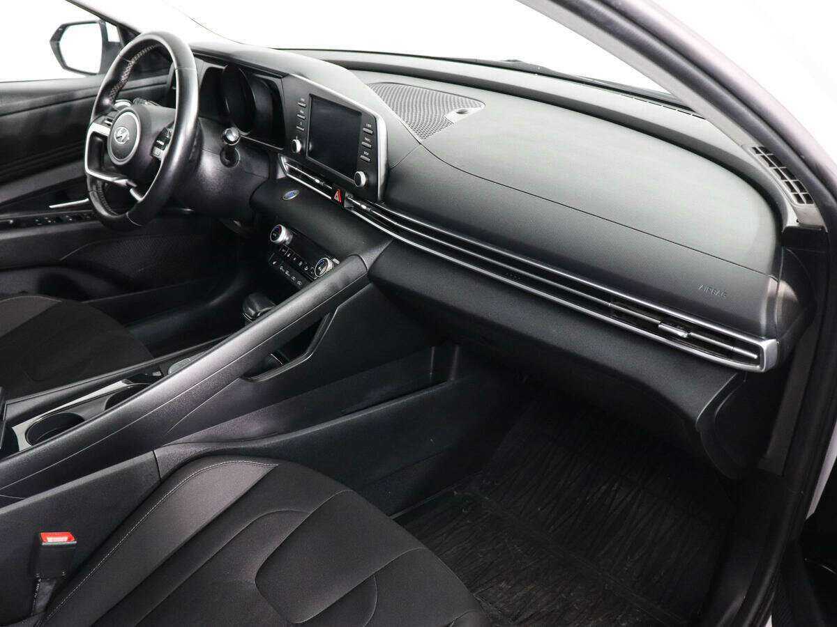 Б/У Хендай Елантра 2021 года. Фото: #9