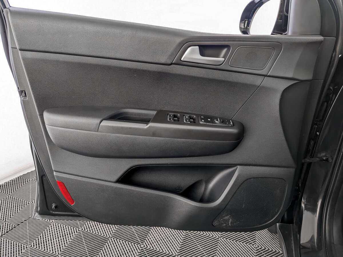 Б/У Киа Спортейдж 2016 года. Фото: #14