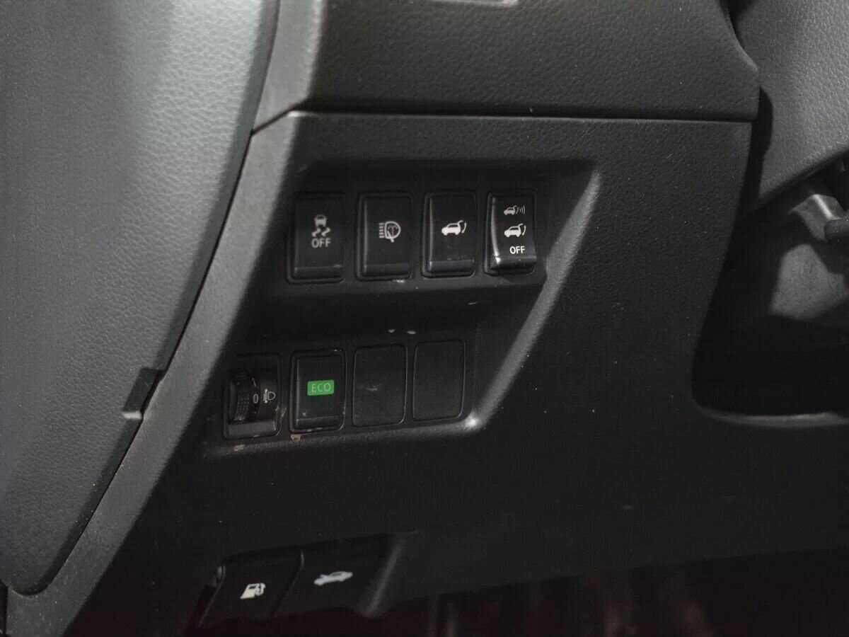 Б/У Ниссан Икс-Трейл 2016 года. Фото: #17