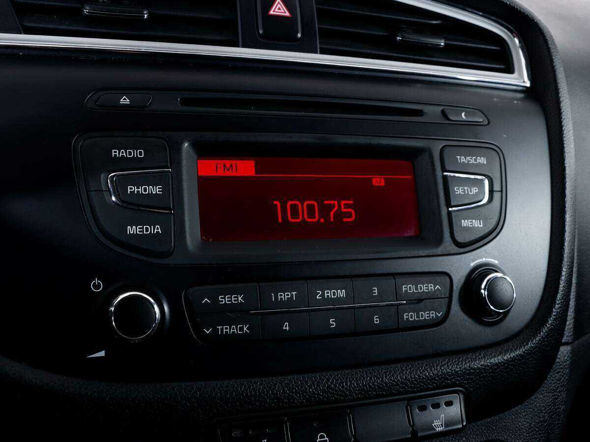 Б/У Киа Сид 2018 года. Фото: #12