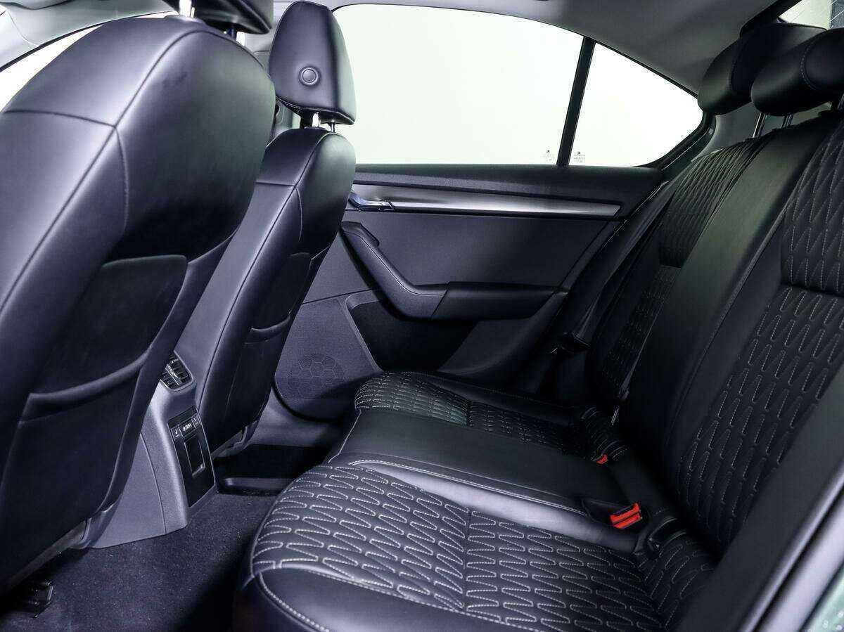 Б/У Шкода Октавия 2019 года. Фото: #10