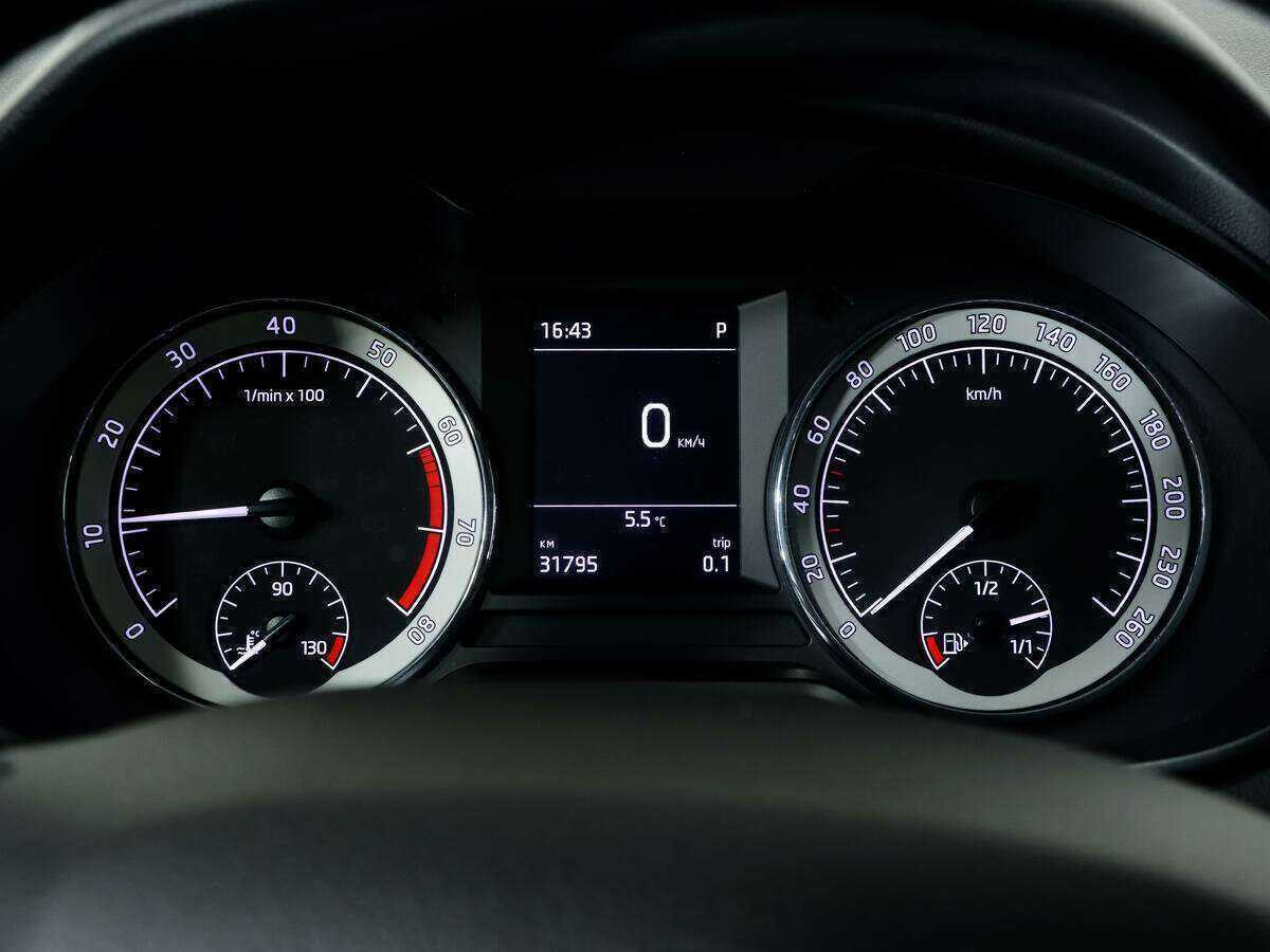 Б/У Шкода Октавия 2019 года. Фото: #21