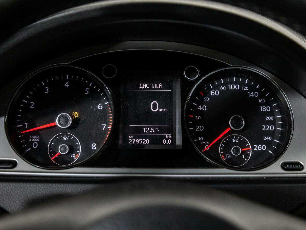 Б/У Фольксваген Пассат 2012 года. Фото: #11