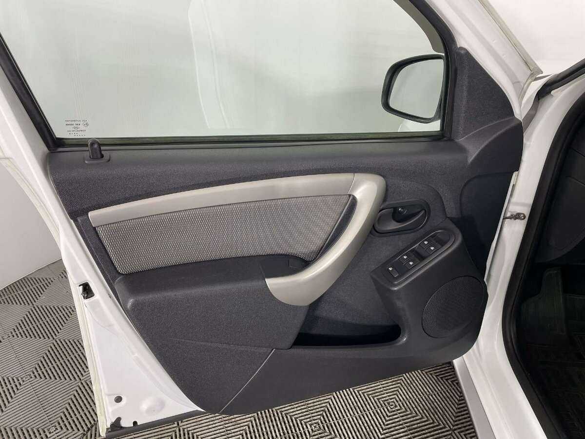 Б/У Рено Дастер 2015 года. Фото: #7