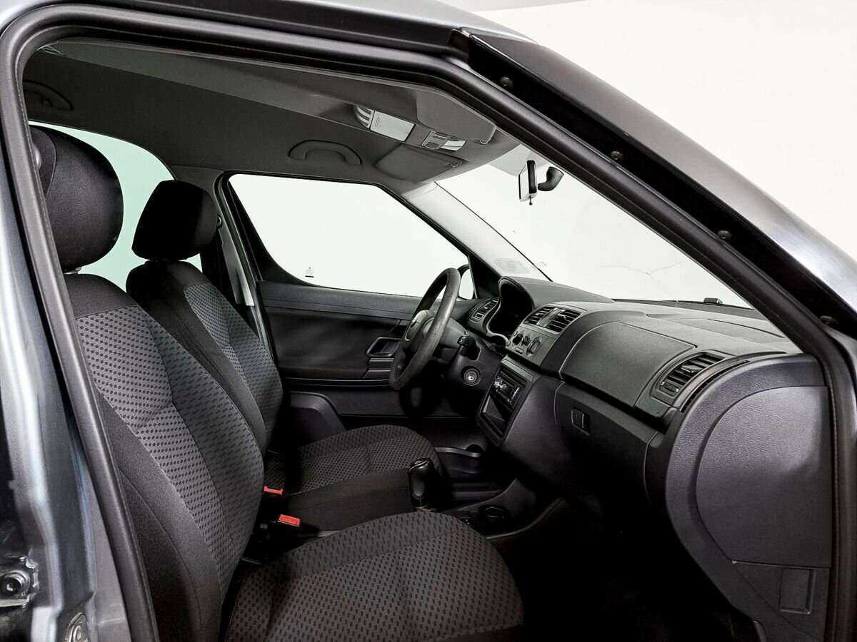 Б/У Шкода Румстер 2012 года. Фото: #8