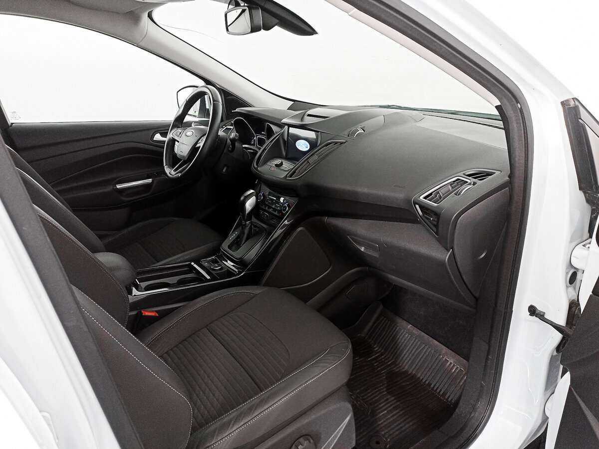 Б/У Форд Куга 2018 года. Фото: #8