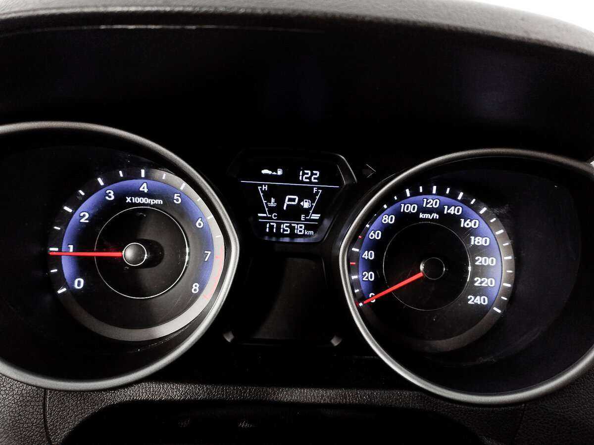 Б/У Хендай Елантра 2014 года. Фото: #10