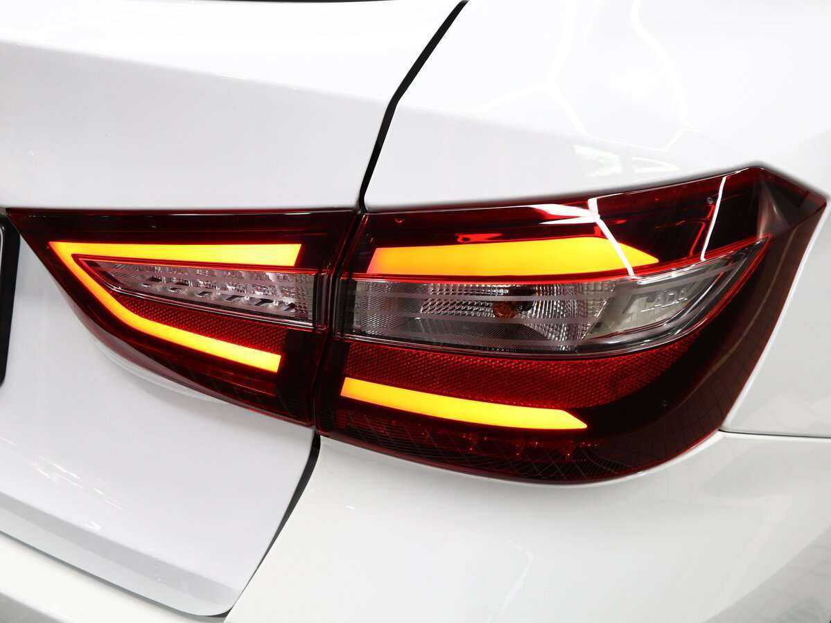 Б/У Лада (ВАЗ) Веста 2023 года. Фото: #4