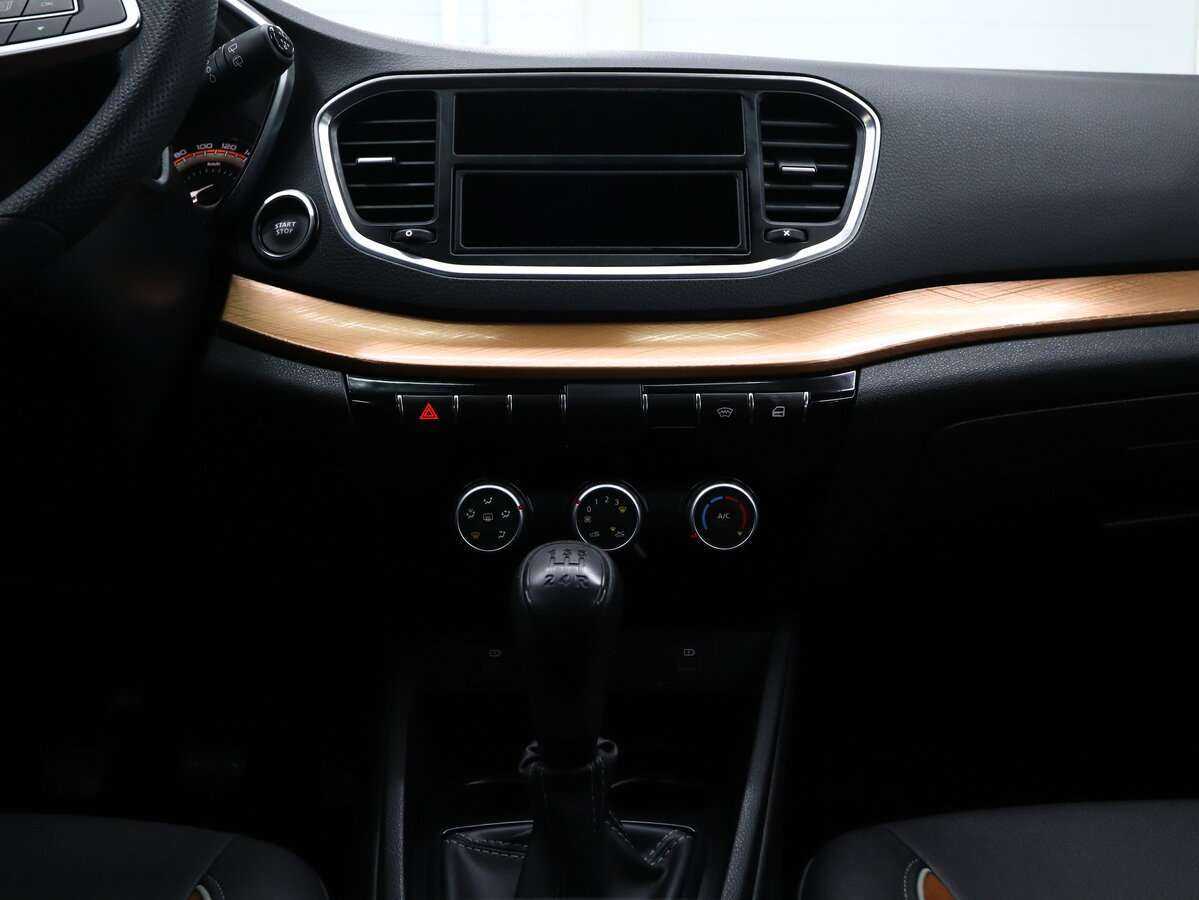 Б/У Лада (ВАЗ) Веста 2023 года. Фото: #21