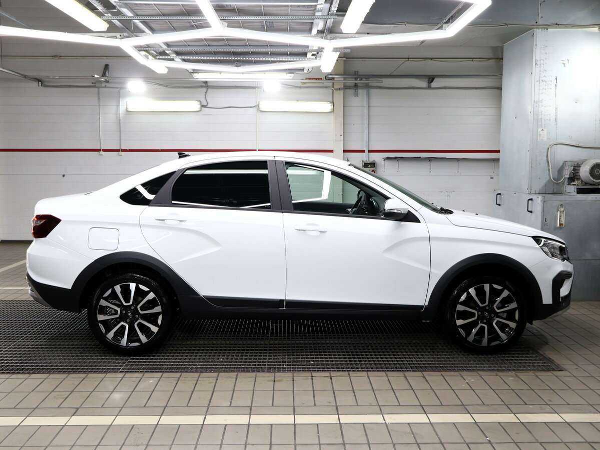 Б/У Лада (ВАЗ) Веста 2023 года. Фото: #2