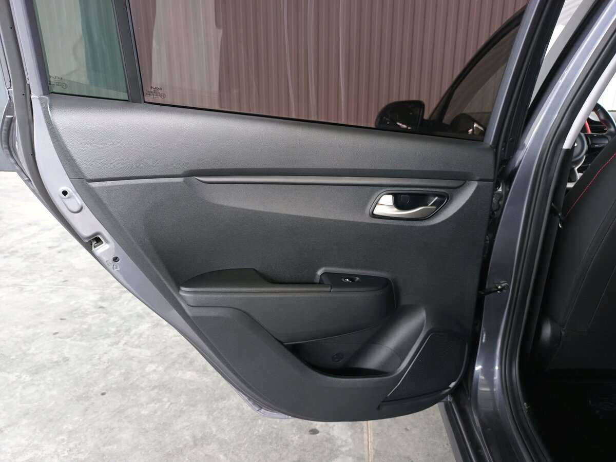 Б/У Киа Рио 2021 года. Фото: #17