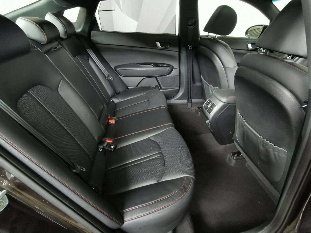 Б/У Киа Оптима 2016 года. Фото: #10