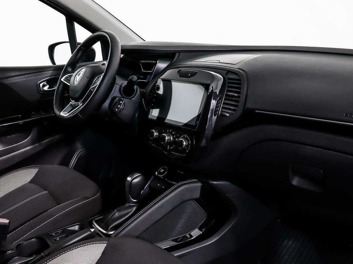 Б/У Рено Каптюр 2021 года. Фото: #11