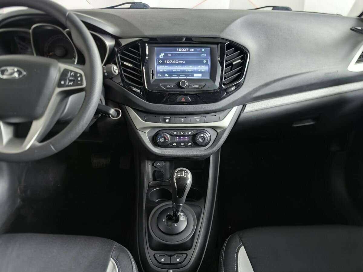 Б/У Лада (ВАЗ) Веста 2019 года. Фото: #10