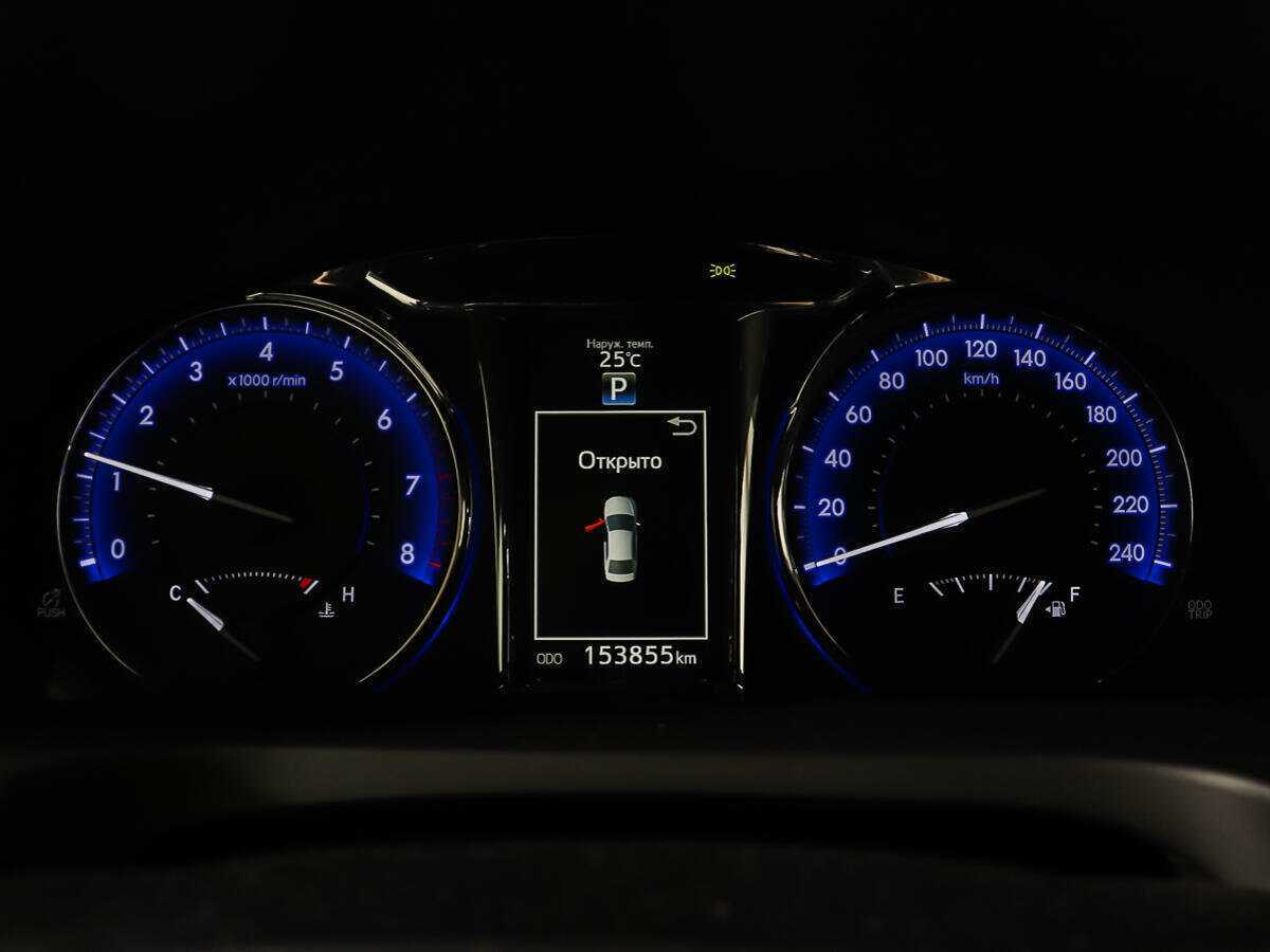 Б/У Тойота Камри 2017 года. Фото: #15