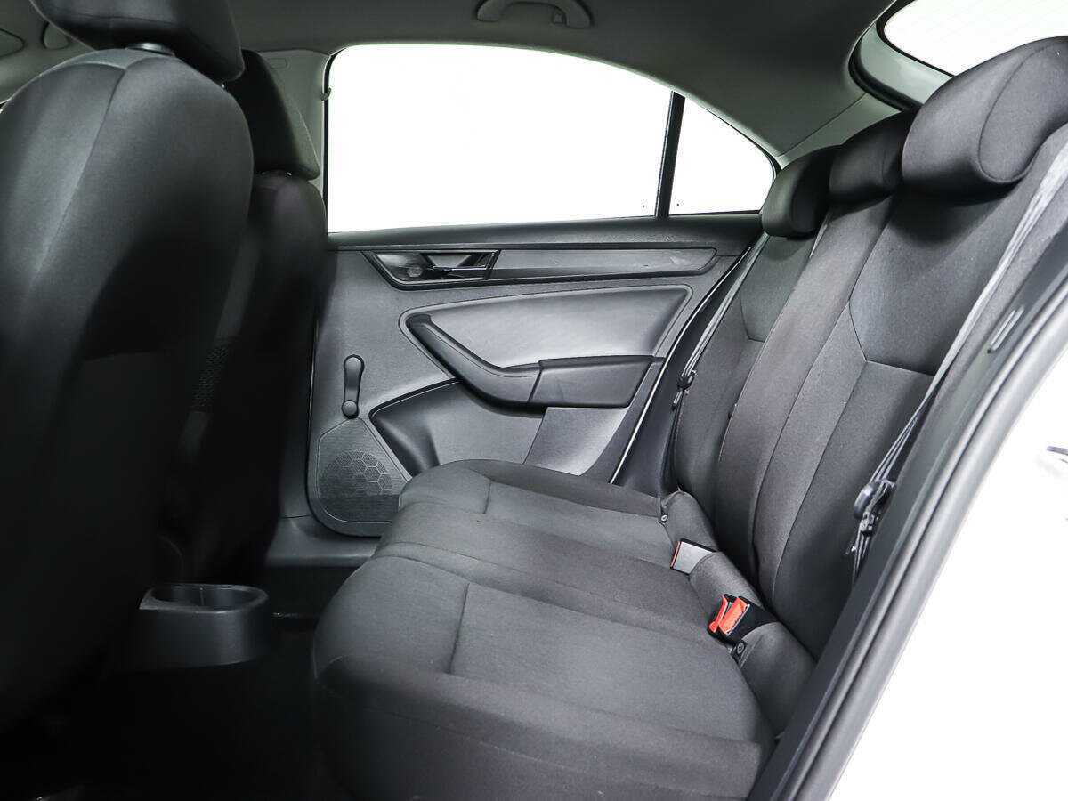 Б/У Шкода Рапид 2019 года. Фото: #9