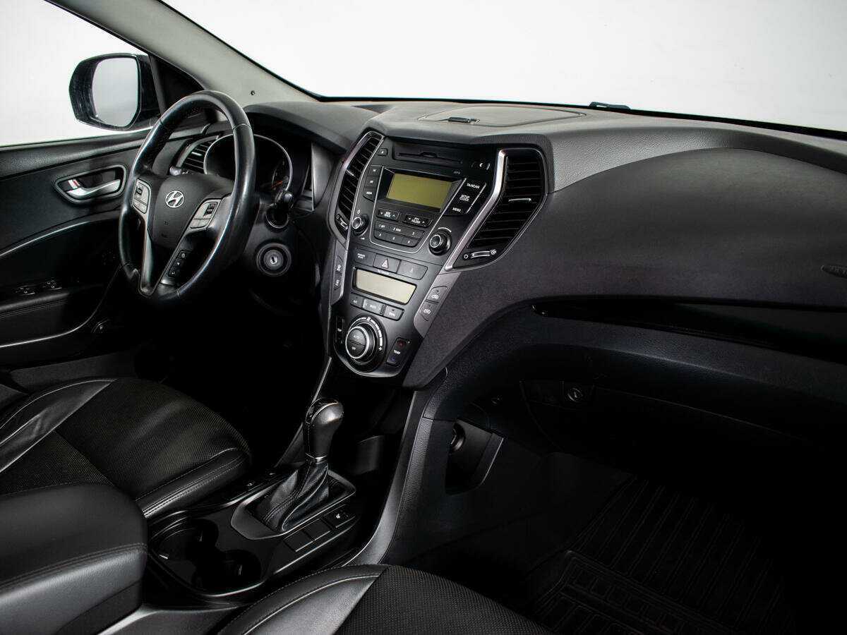 Б/У Хендай Санта Фе 2015 года. Фото: #8