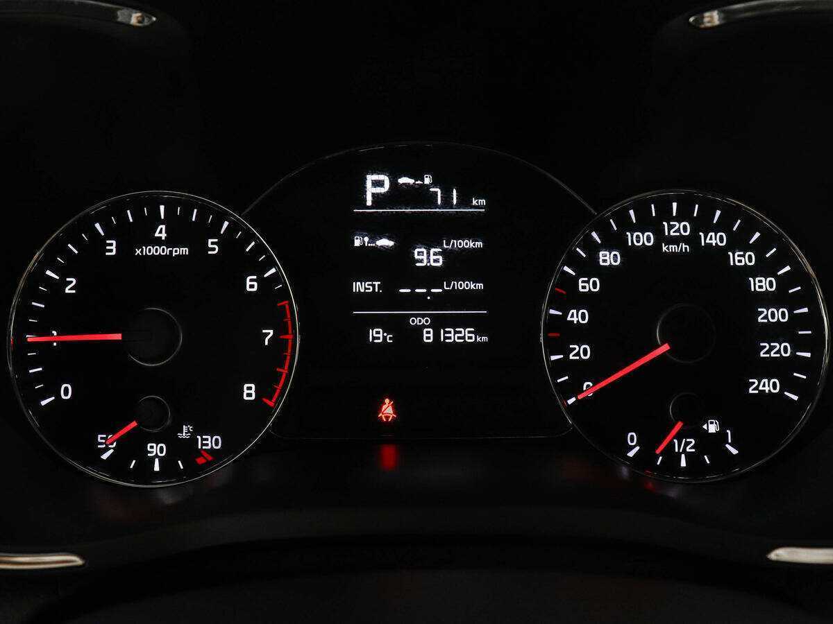 Б/У Киа Церато 2017 года. Фото: #10