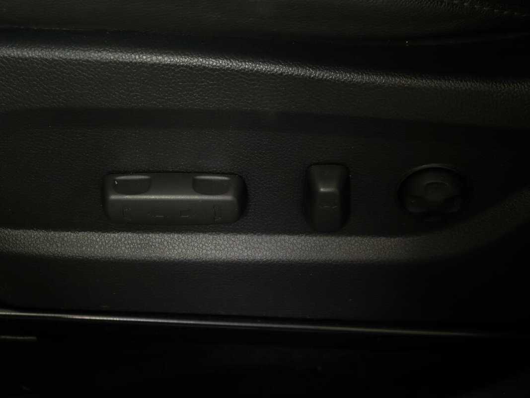 Б/У Хендай Санта Фе 2013 года. Фото: #19