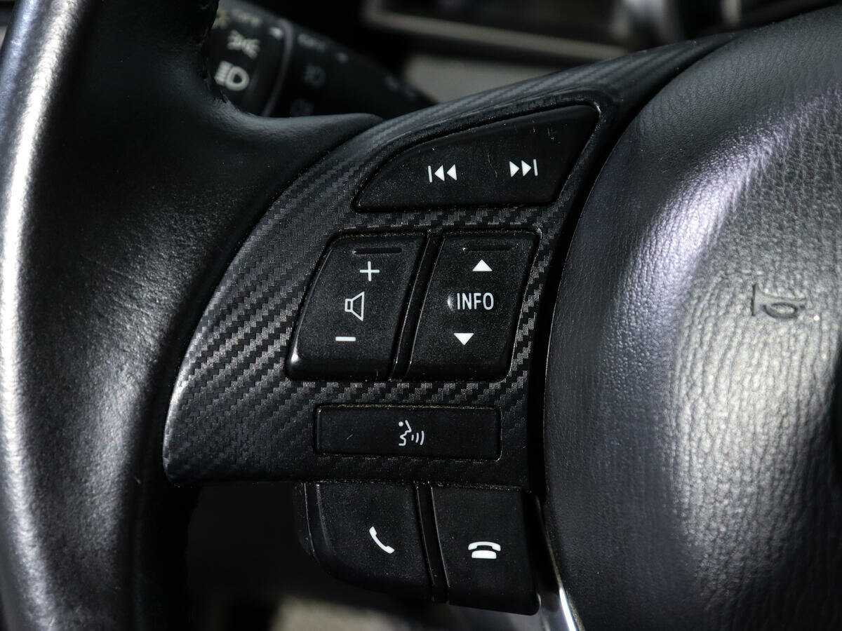 Б/У Мазда 3 2014 года. Фото: #12