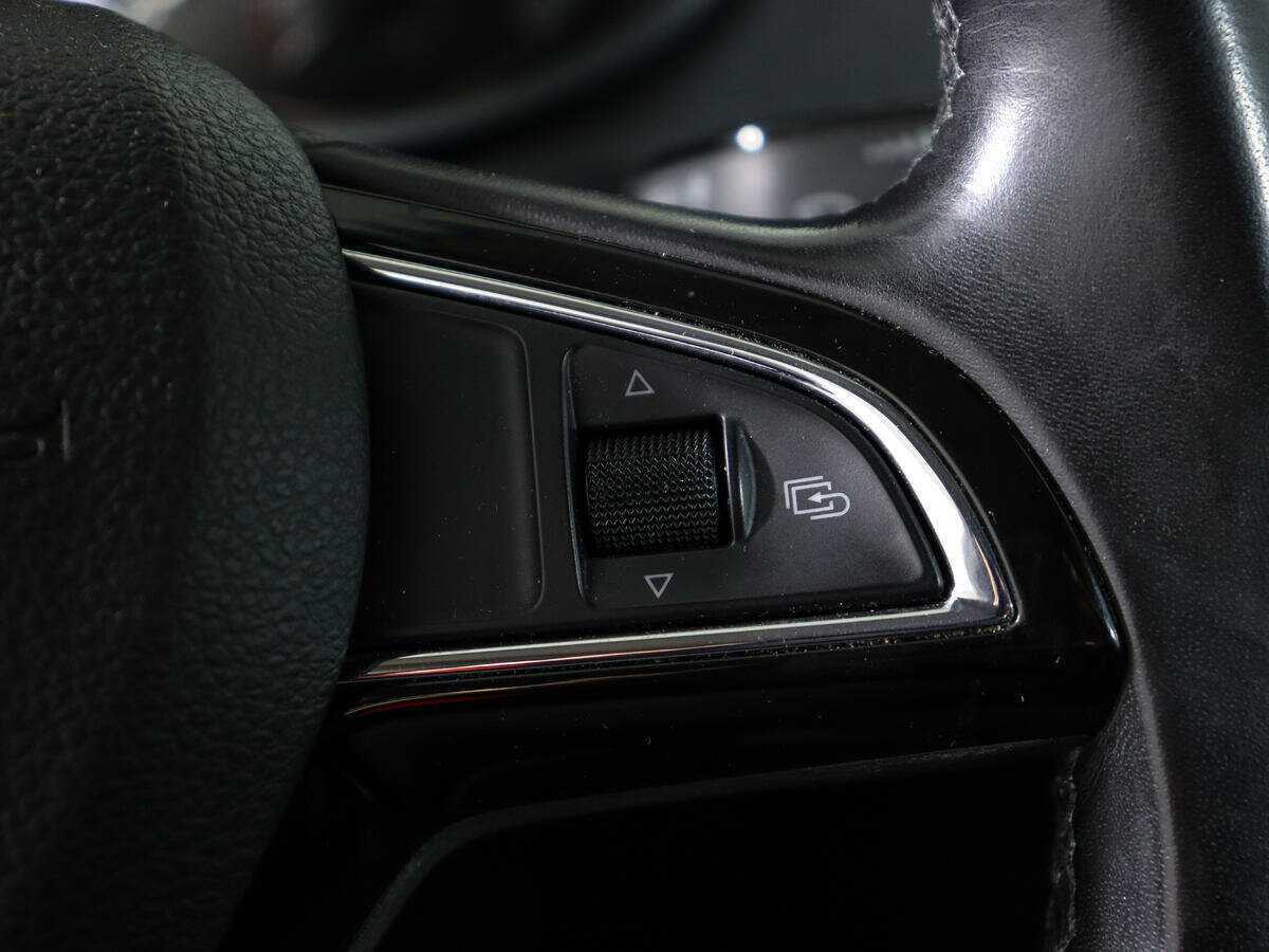 Б/У Шкода Октавия 2014 года. Фото: #16