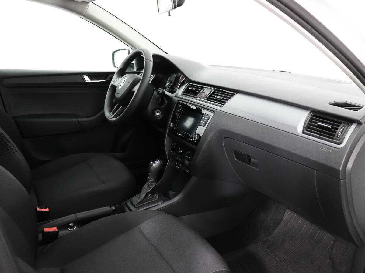 Б/У Шкода Рапид 2019 года. Фото: #8