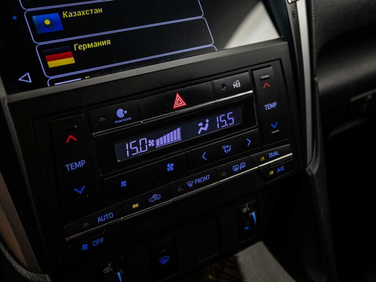 Б/У Тойота Камри 2017 года. Фото: #16