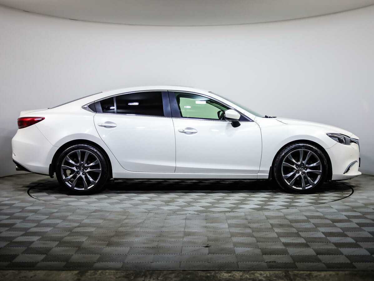 Б/У Мазда 6 2015 года. Фото: #2