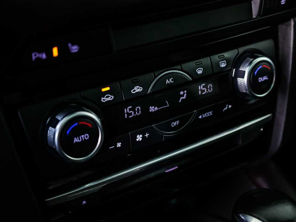 Б/У Мазда 6 2015 года. Фото: #13