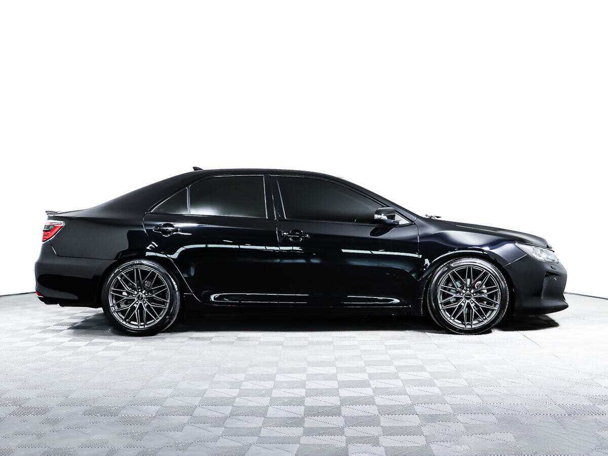 Б/У Тойота Камри 2015 года. Фото: #2