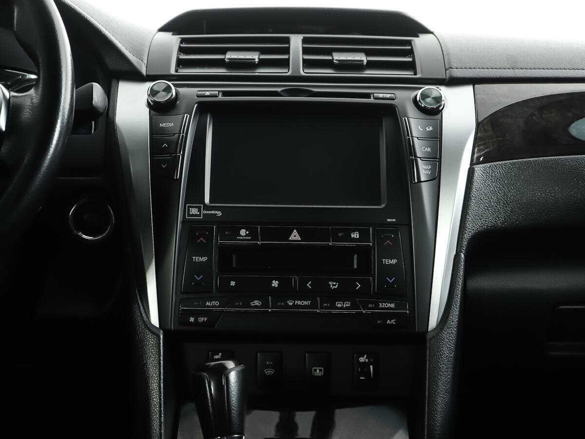 Б/У Тойота Камри 2015 года. Фото: #10