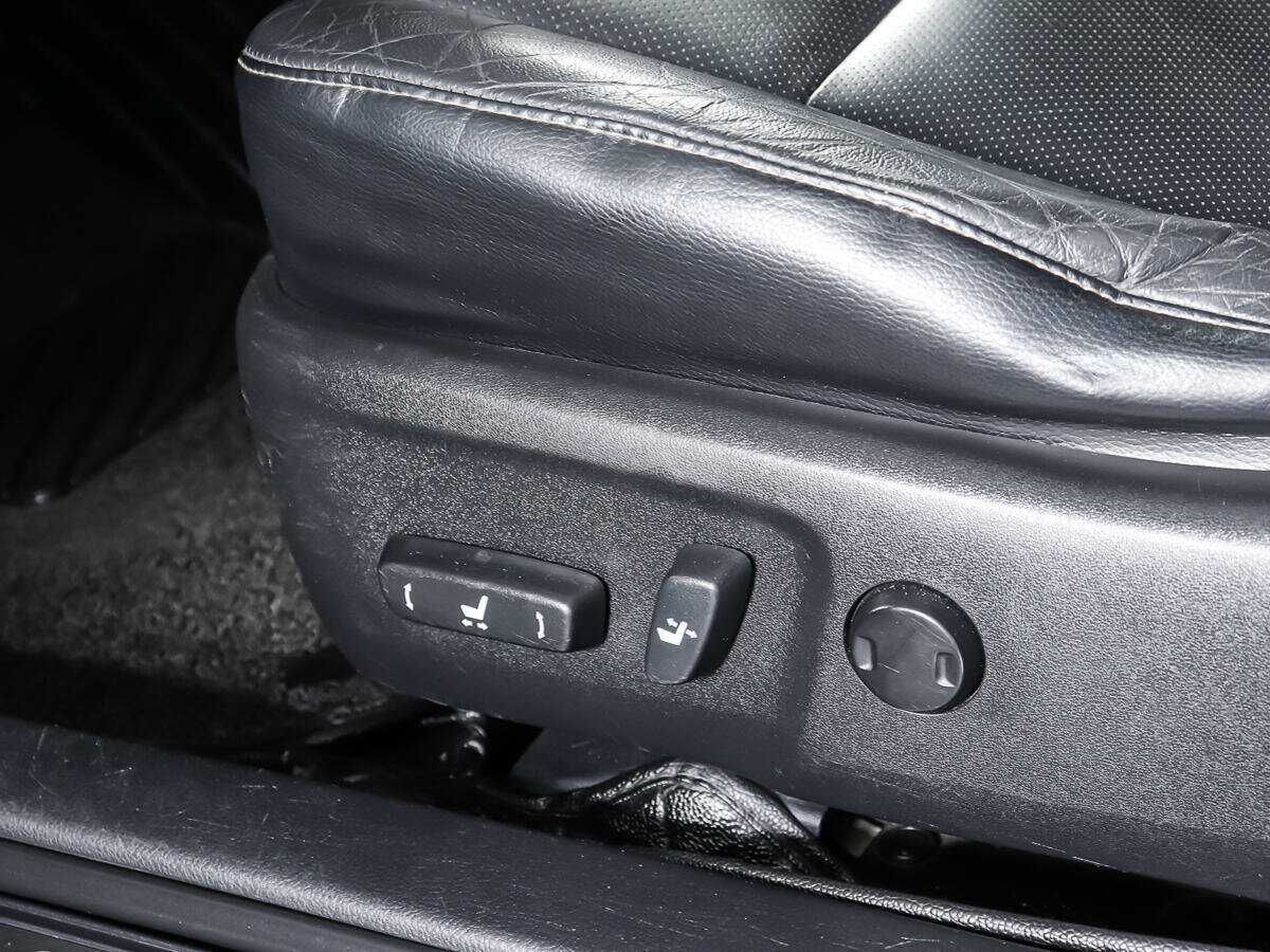 Б/У Тойота Камри 2015 года. Фото: #16