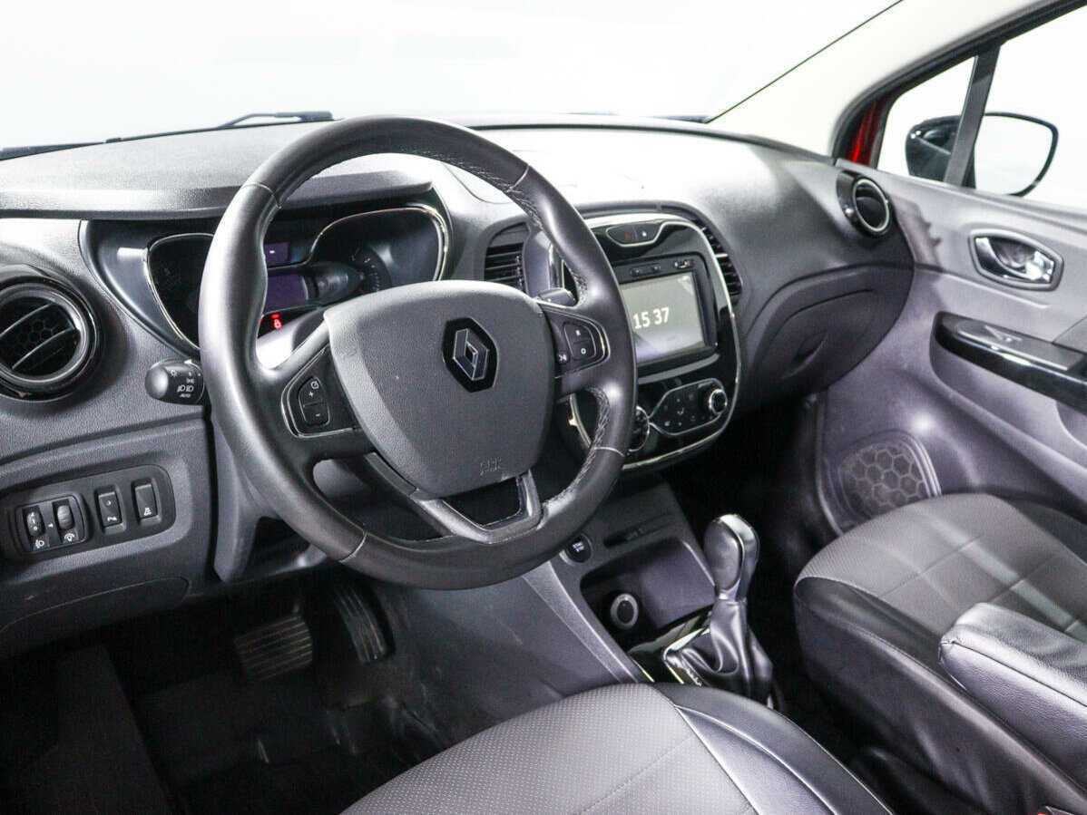 Б/У Рено Каптюр 2020 года. Фото: #13